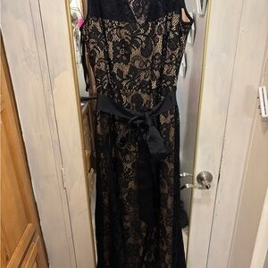 dressbarn Black and Tan Lace Maxi Dress